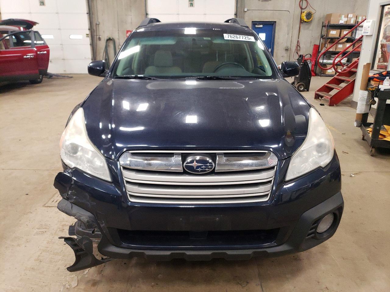 2013 SUBARU Outback