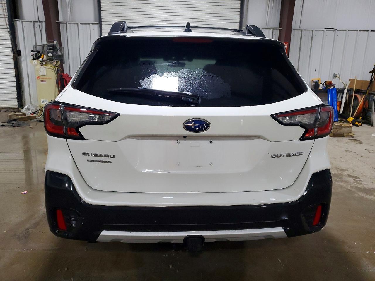 2020 SUBARU Outback