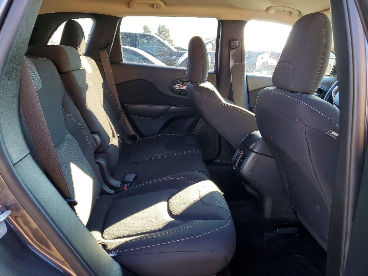 2016 JEEP CHEROKEE
