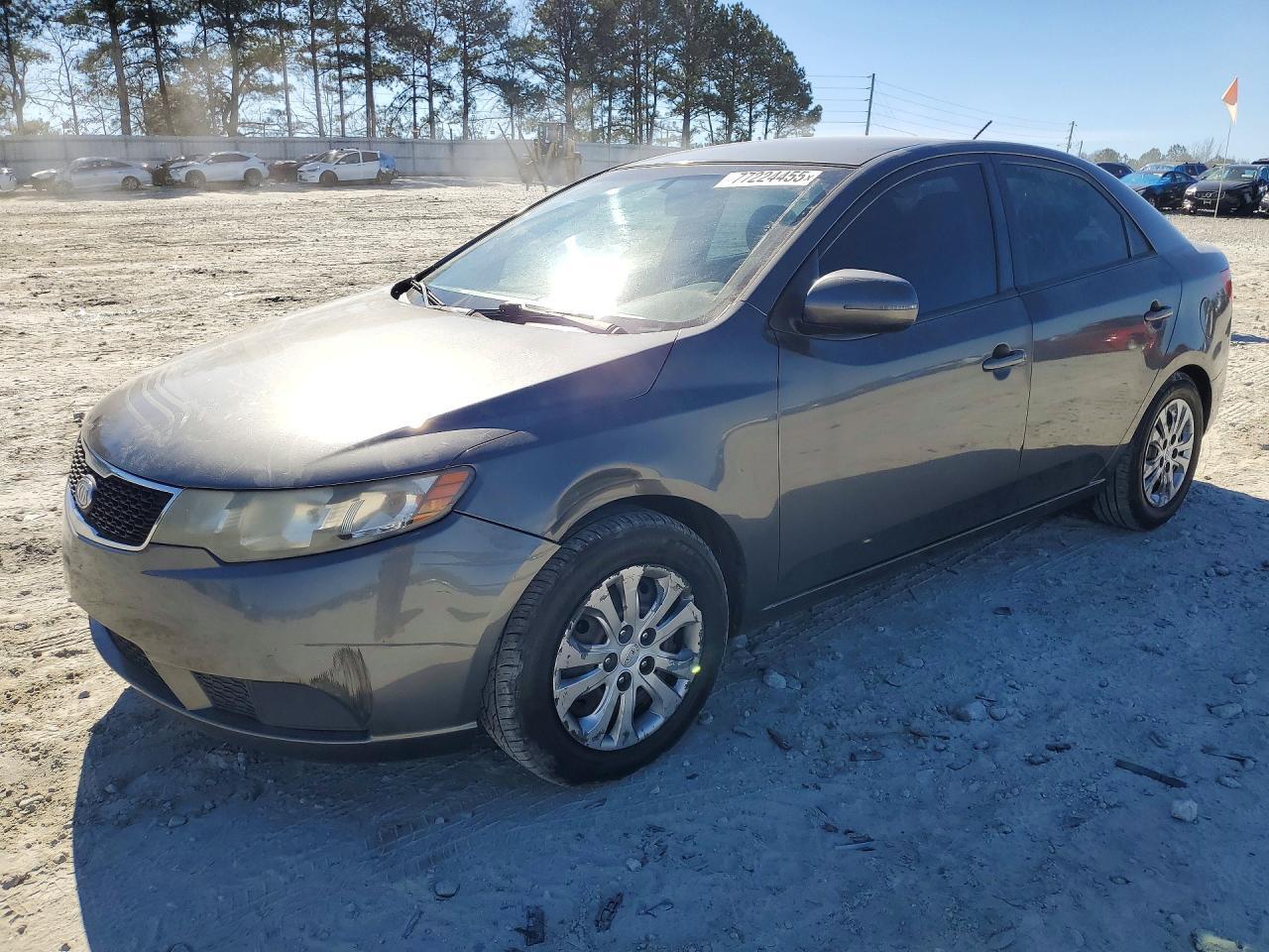 2013 KIA FORTE