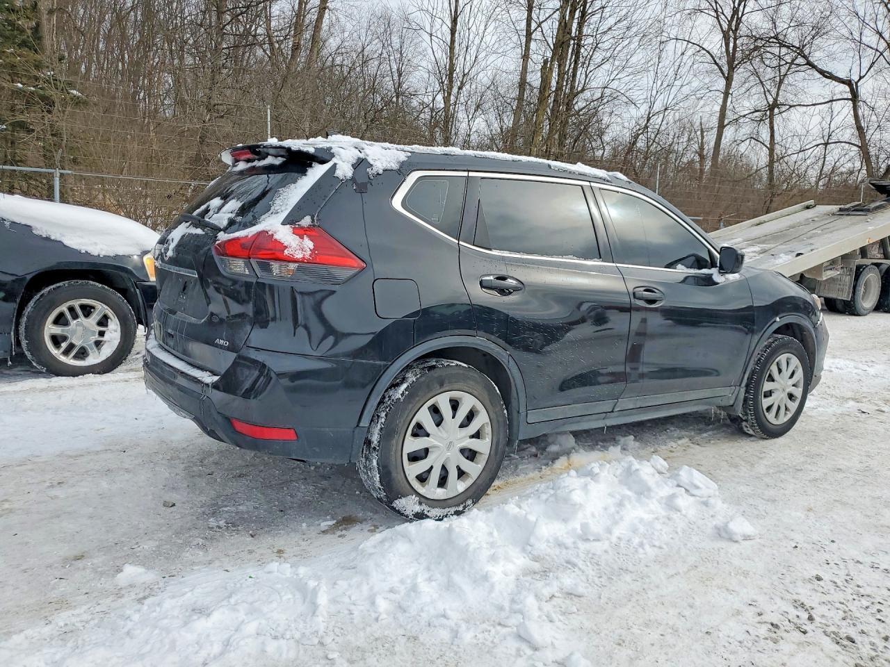 2017 NISSAN ROGUE
