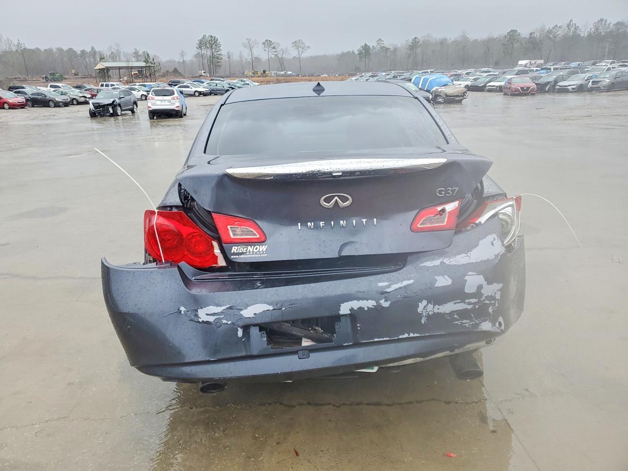 2012 INFINITI G37