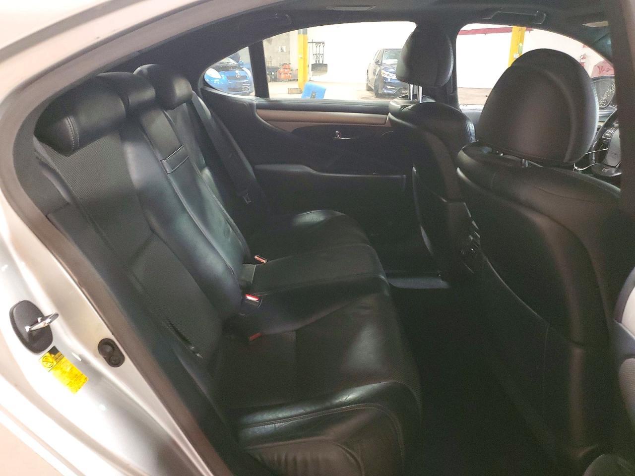2013 LEXUS LS 460