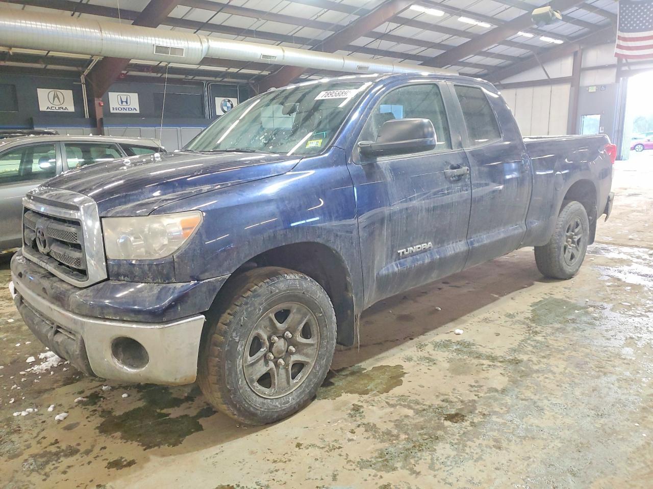 2011 TOYOTA TUNDRA