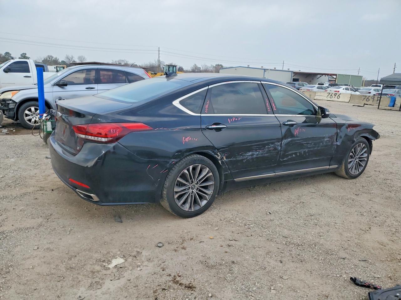 2015 HYUNDAI GENESIS