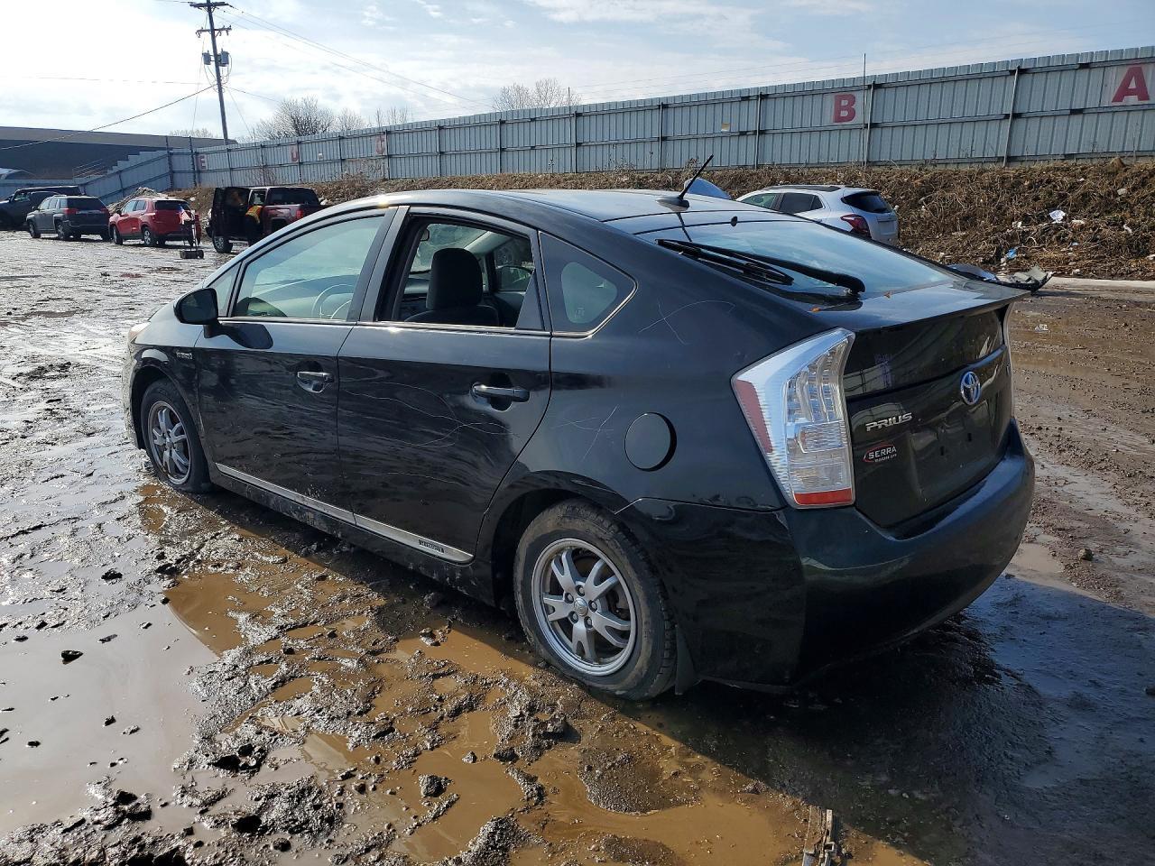 2011 TOYOTA PRIUS