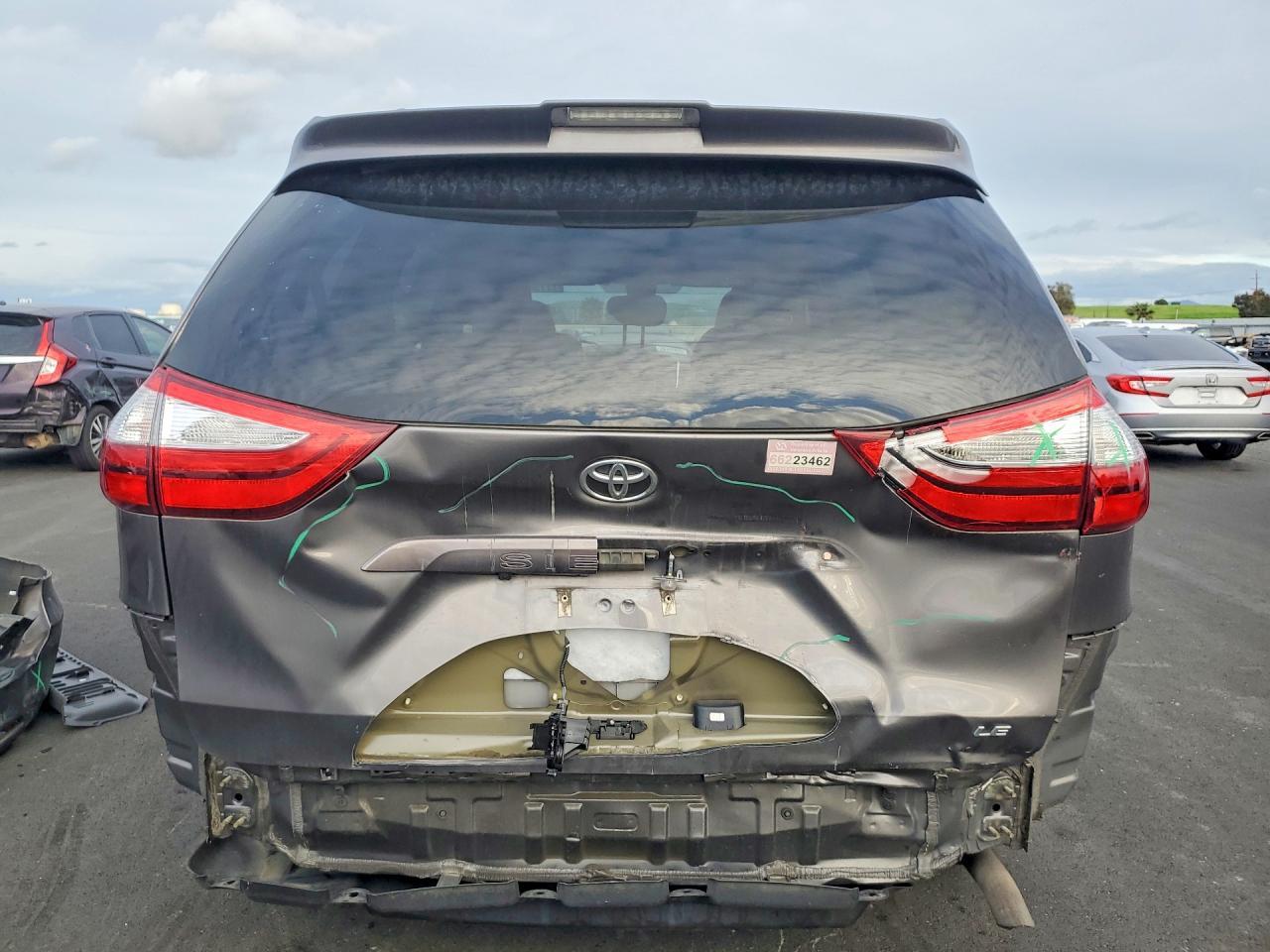 2018 TOYOTA SIENNA