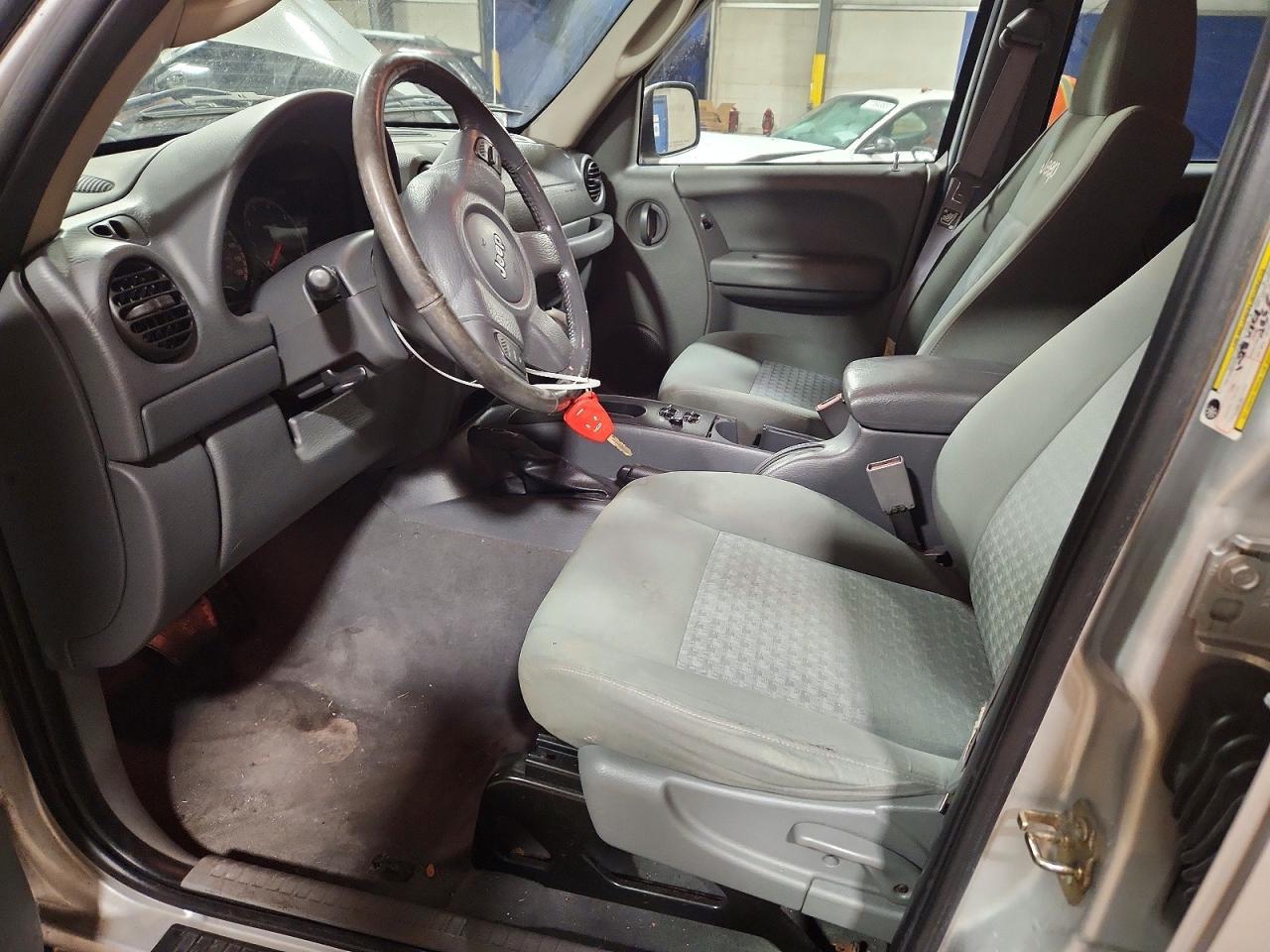 2005 JEEP Liberty