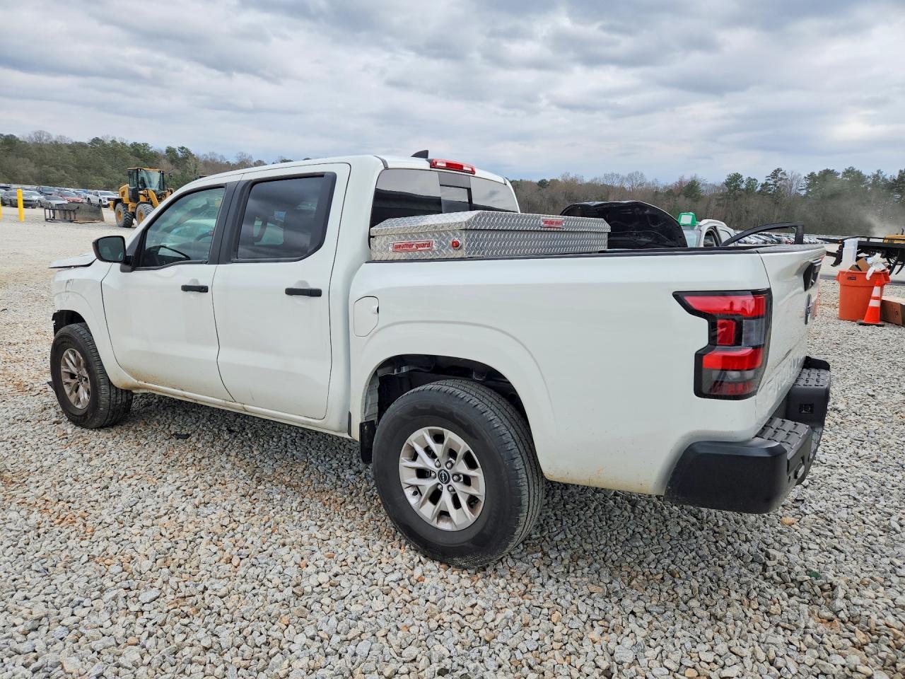 2025 NISSAN Frontier