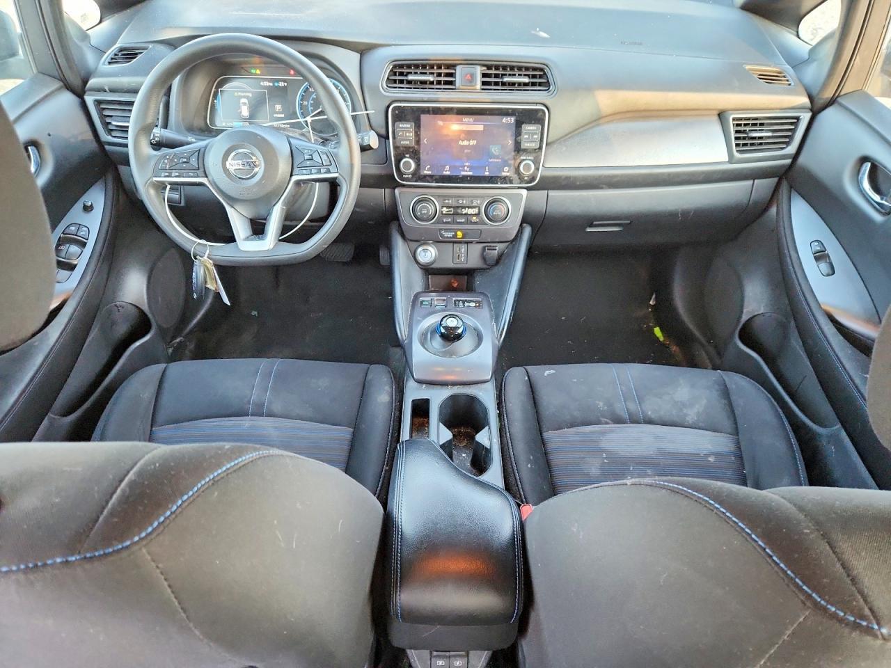 2021 NISSAN LEAF