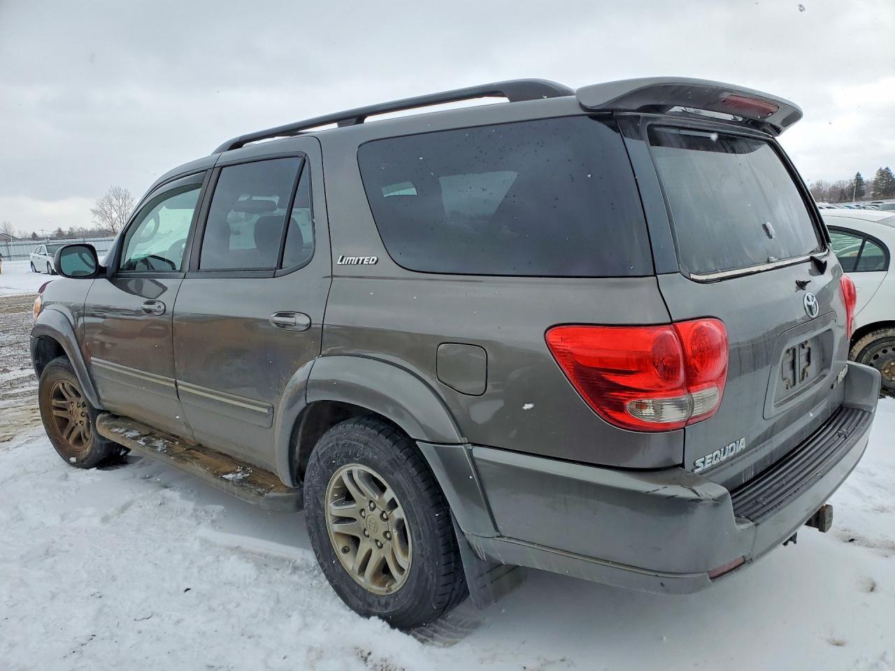 2005 TOYOTA Sequoia