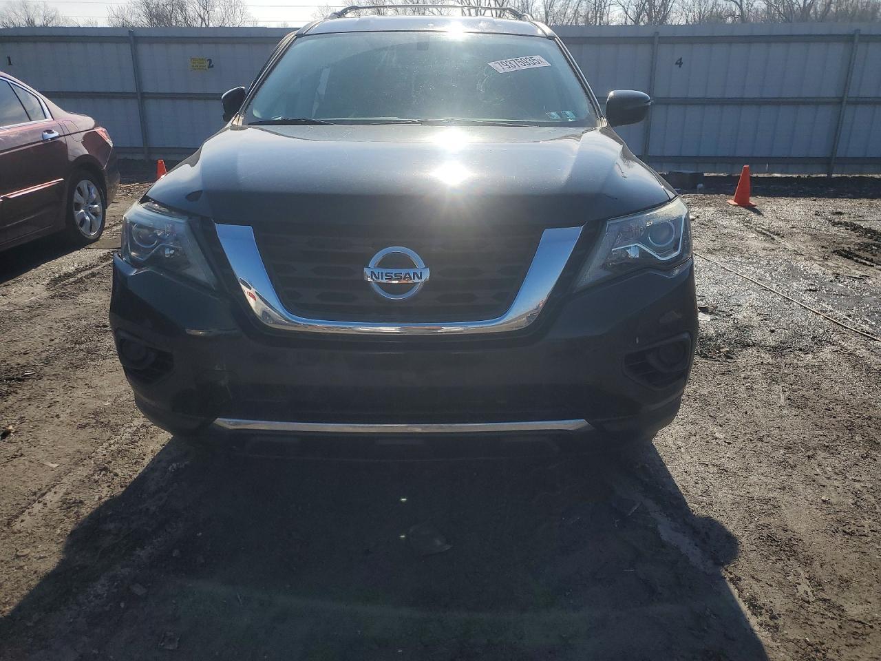2017 NISSAN PATHFINDER