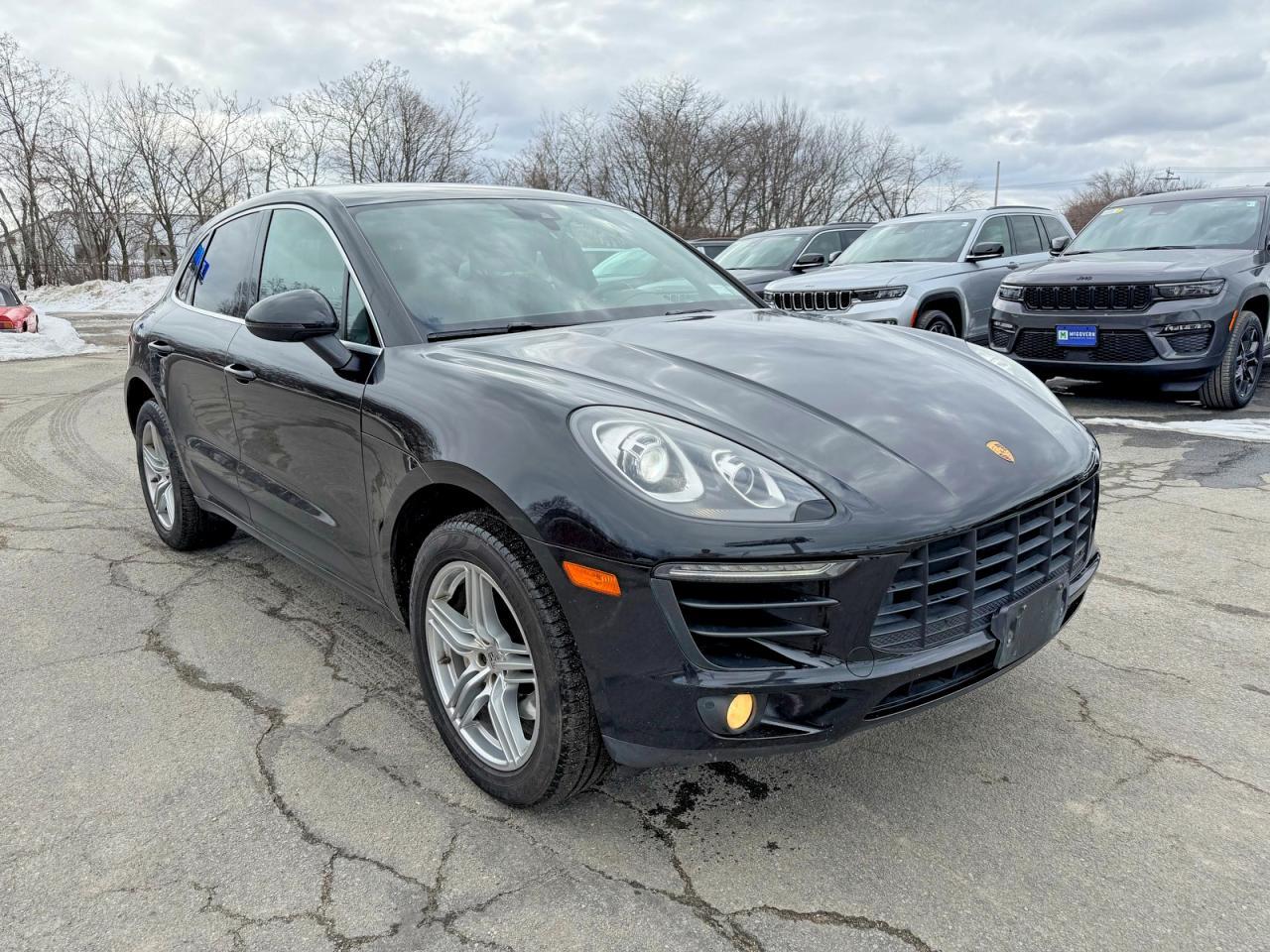 2017 PORSCHE Macan
