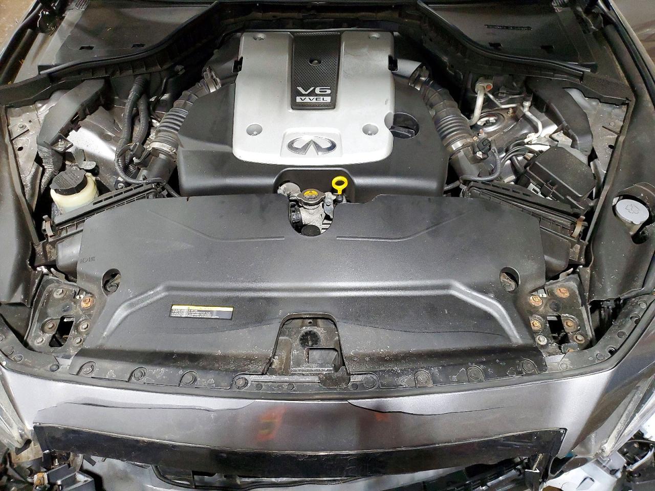 2015 INFINITI Q50