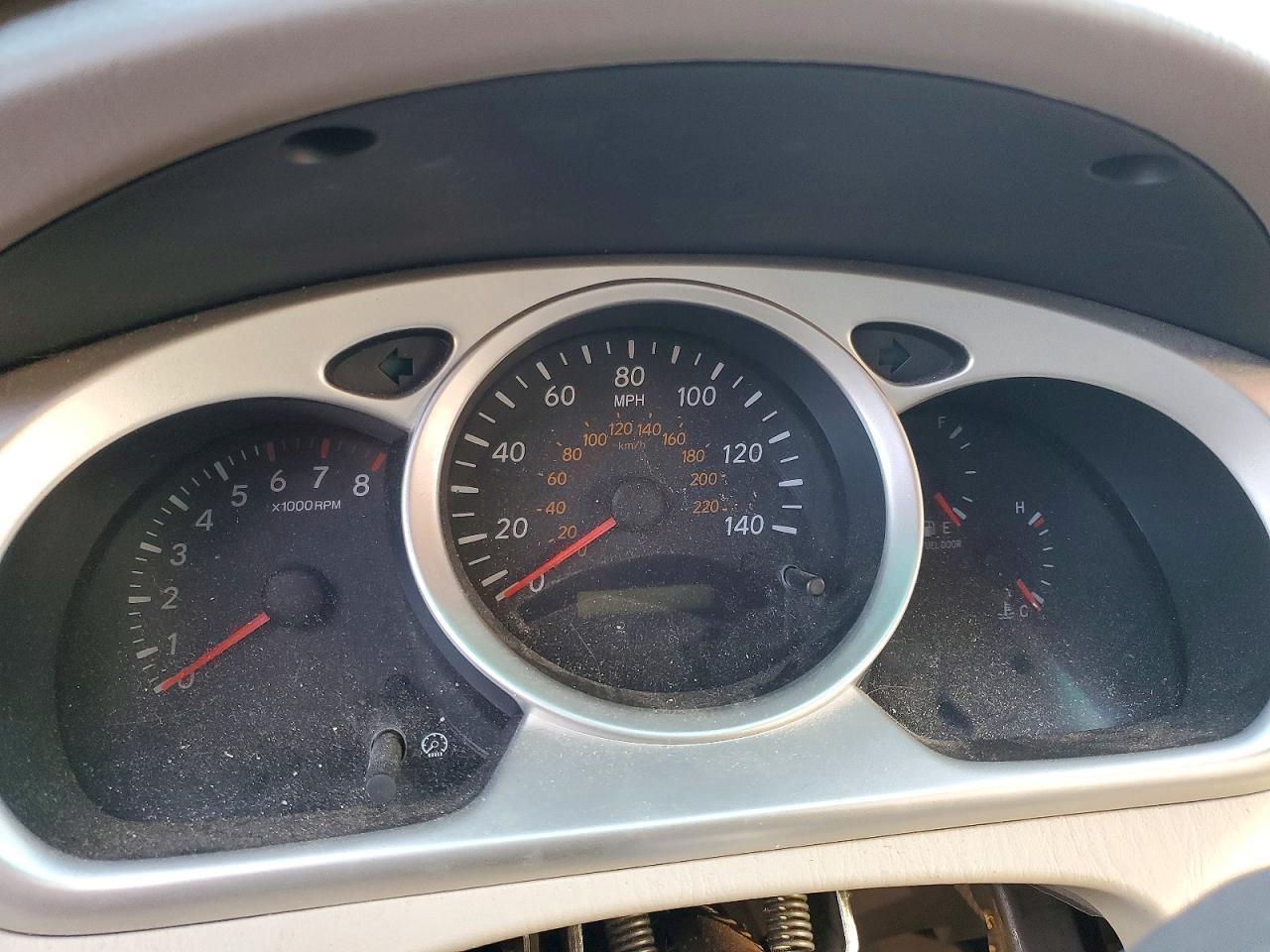 2004 TOYOTA HIGHLANDER