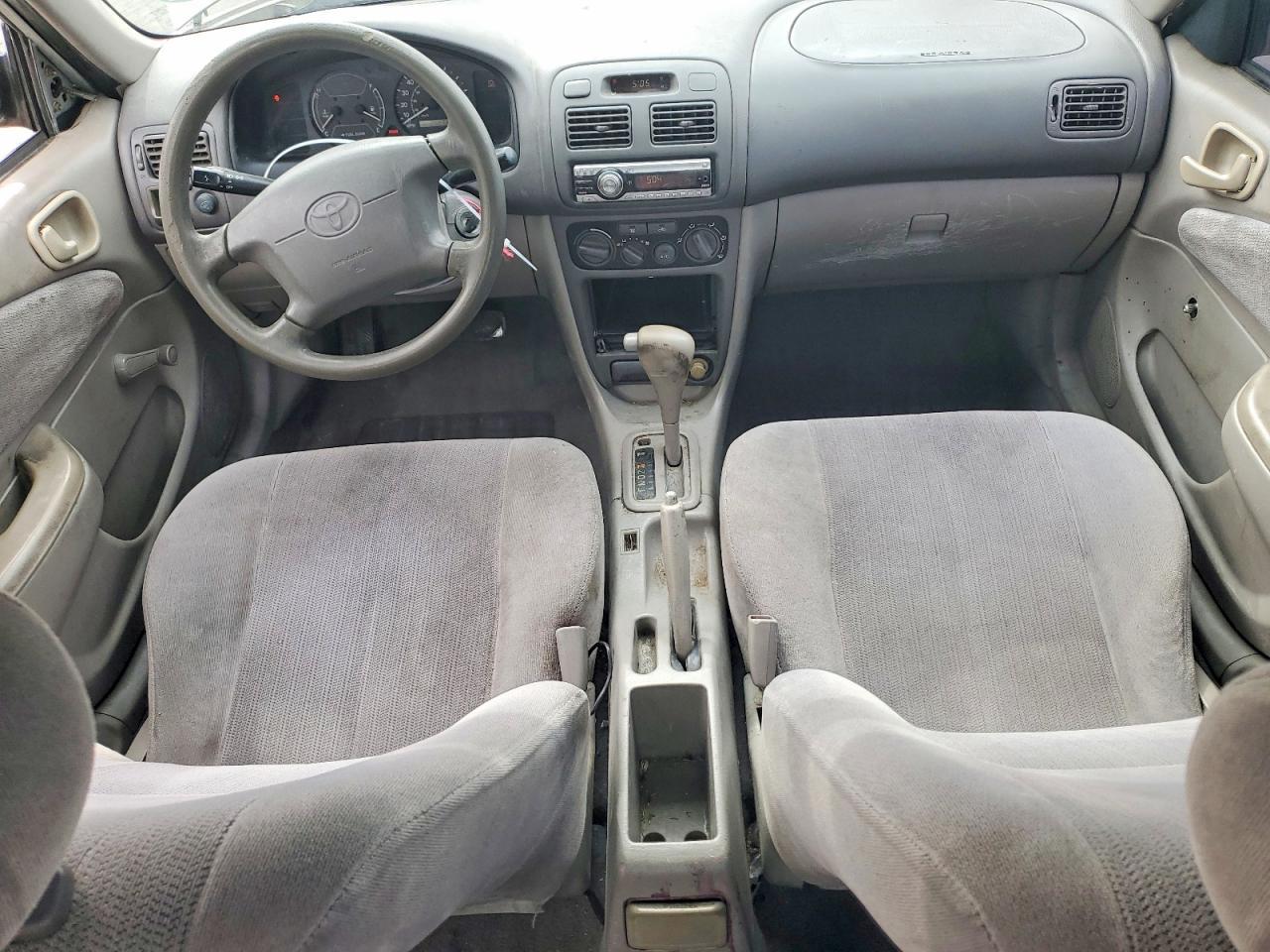 2002 TOYOTA COROLLA