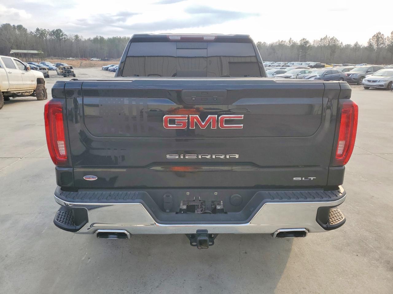 2021 GMC Sierra
