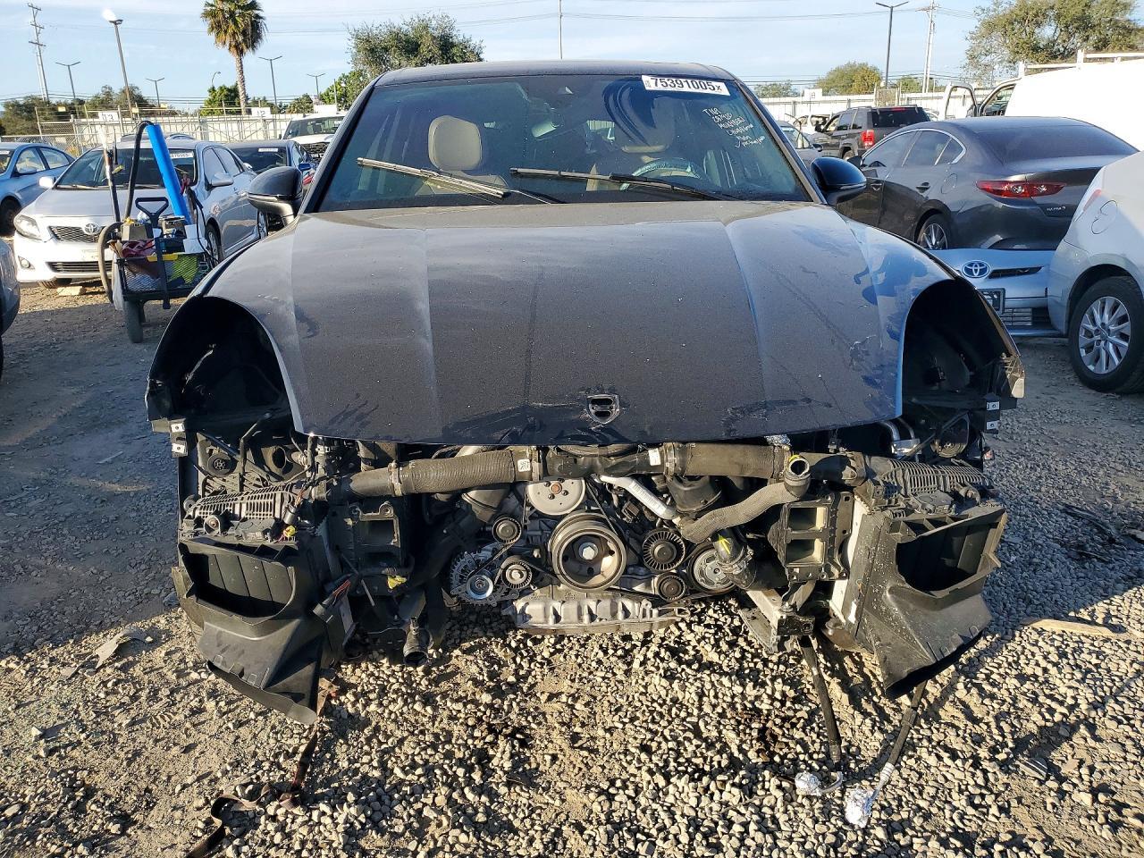 2021 PORSCHE CAYENNE