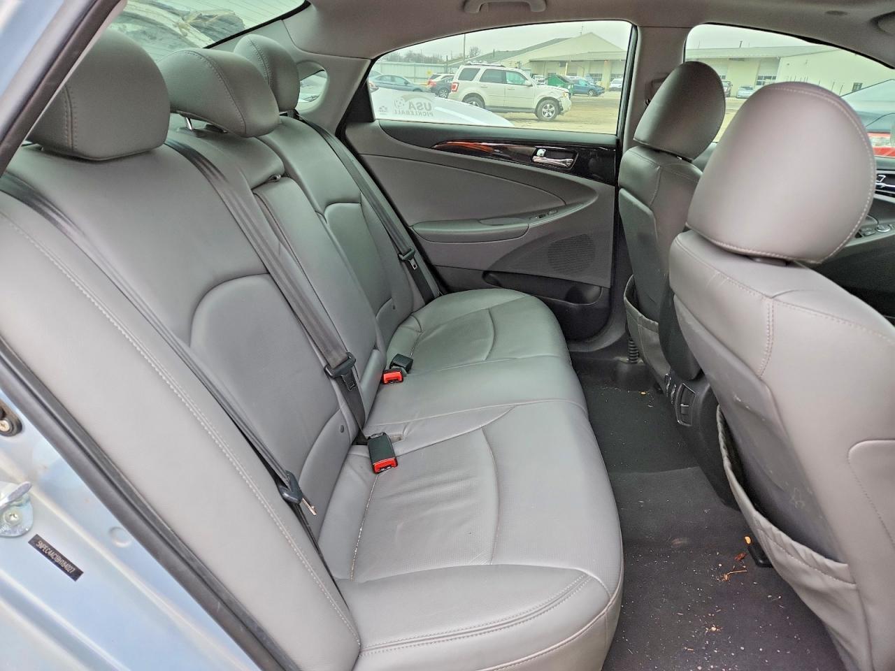 2011 HYUNDAI SONATA