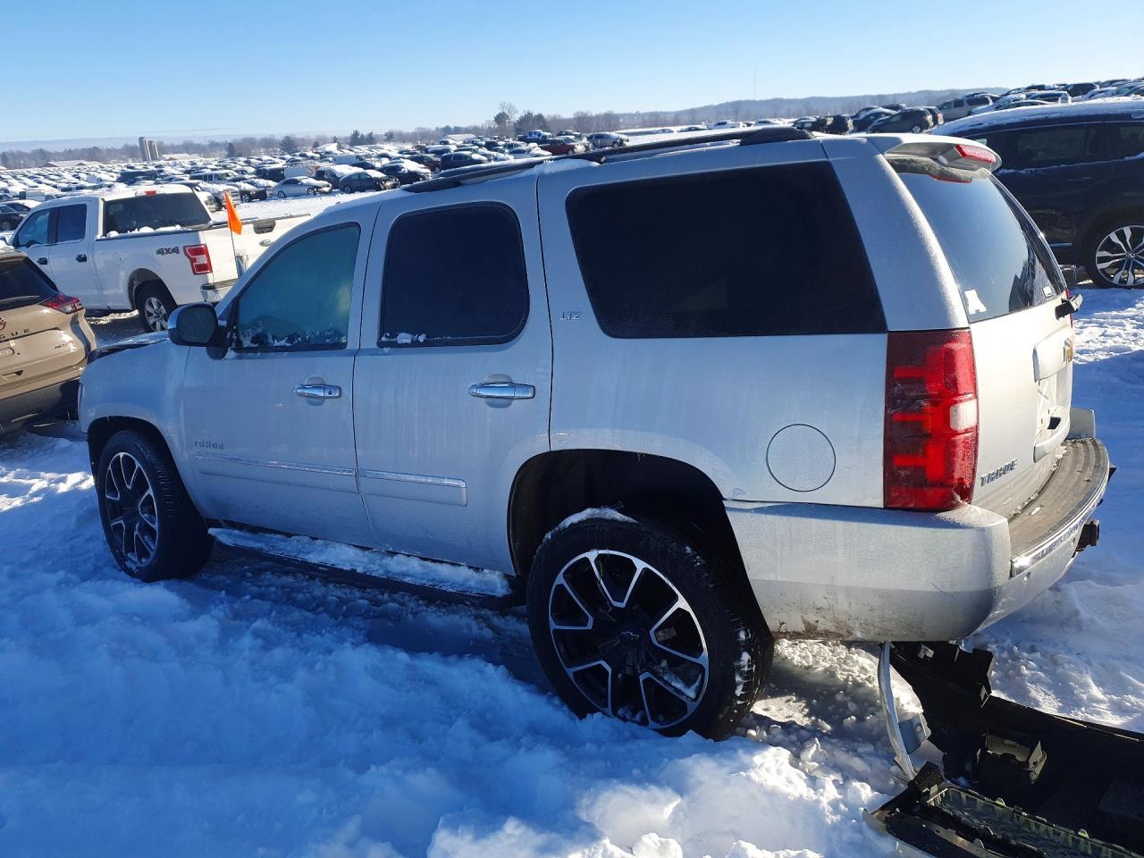 2011 CHEVROLET Tahoe