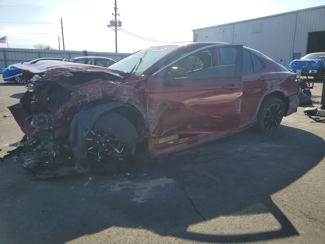 2018 TOYOTA CAMRY