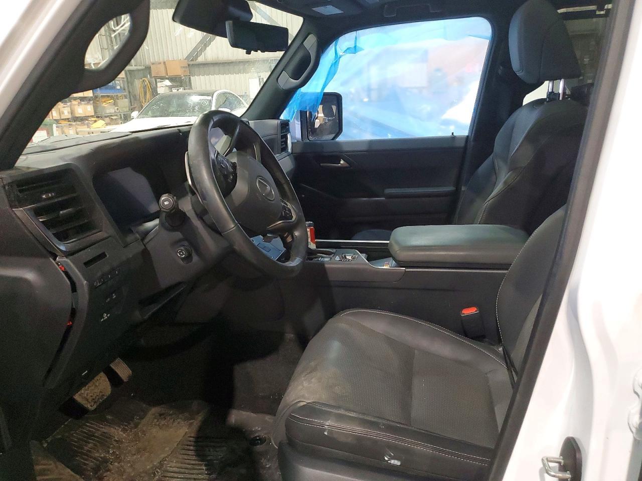 2024 LEXUS GX 550