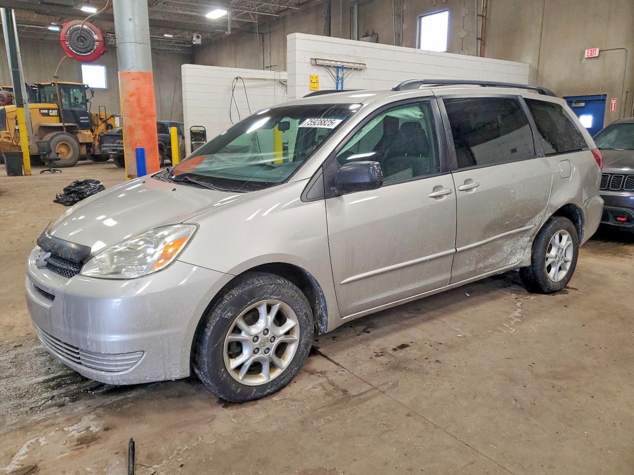 2005 TOYOTA SIENNA