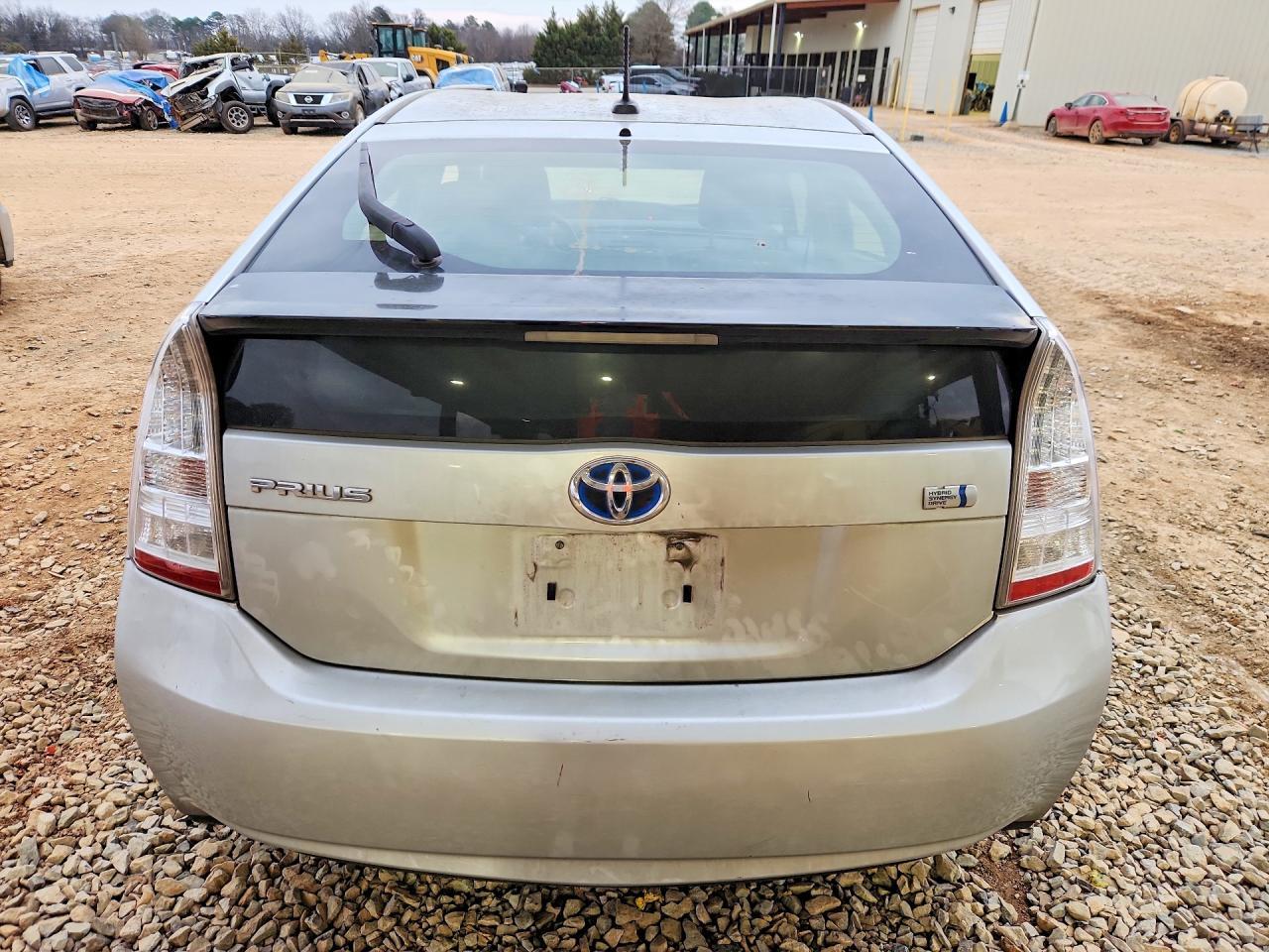 2011 TOYOTA PRIUS