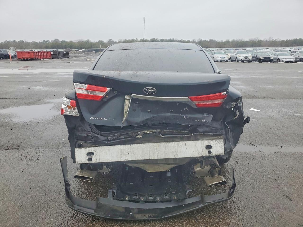 2014 TOYOTA Avalon