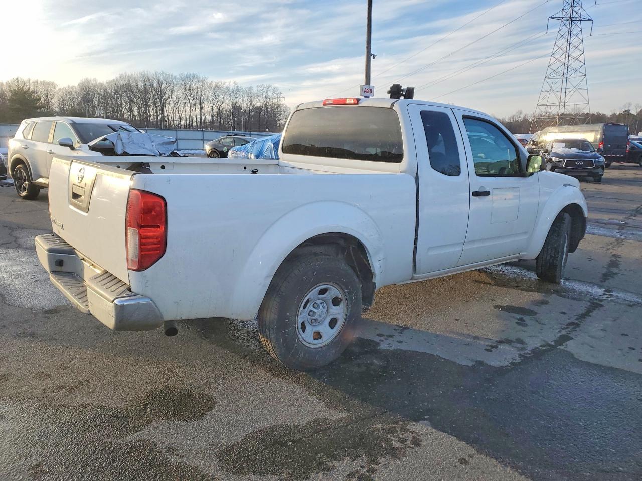 2012 NISSAN Frontier