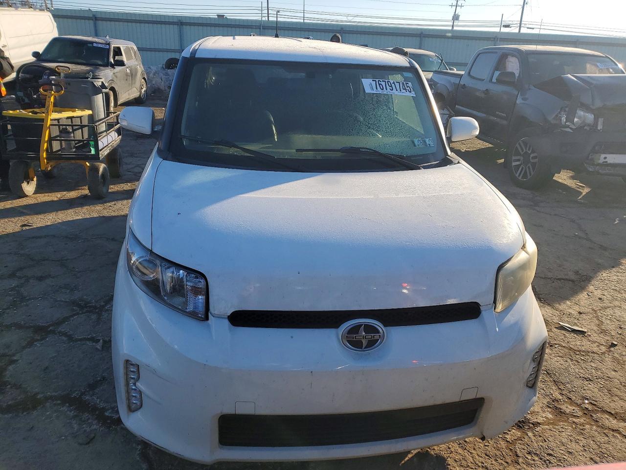 2013 SCION xB