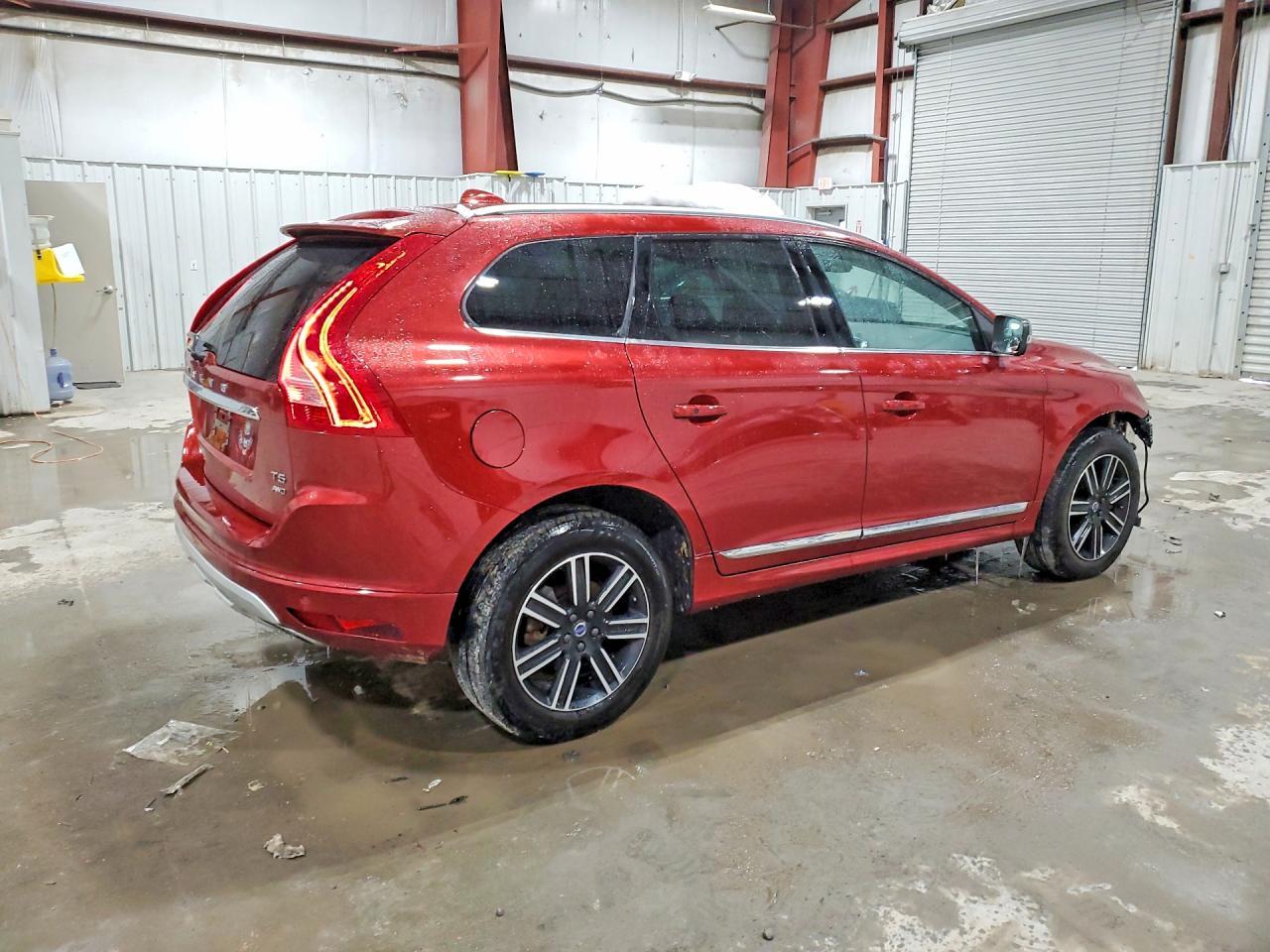 2017 VOLVO XC60
