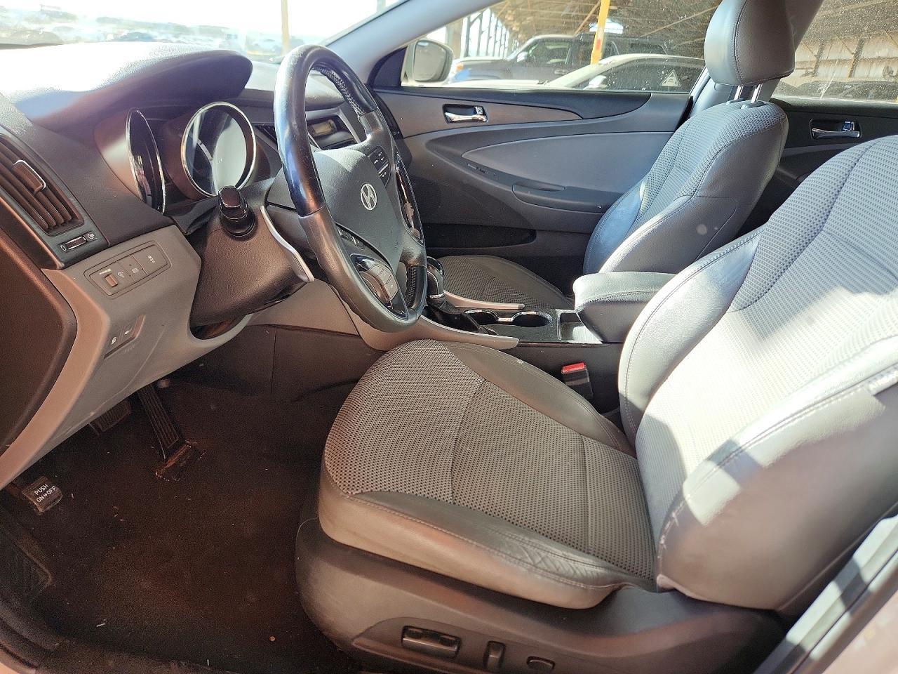 2012 HYUNDAI SONATA
