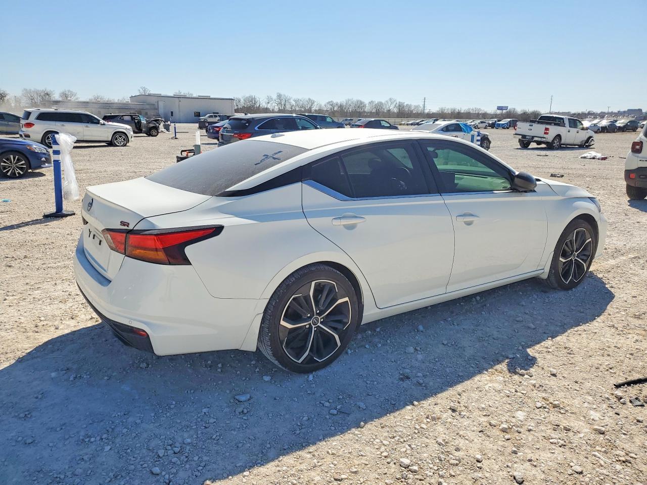 2025 NISSAN ALTIMA