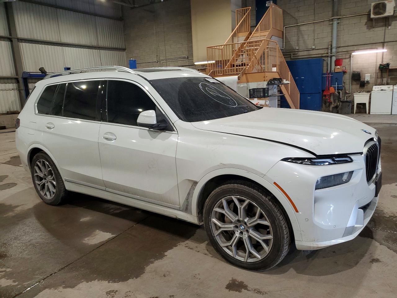 2024 BMW X7