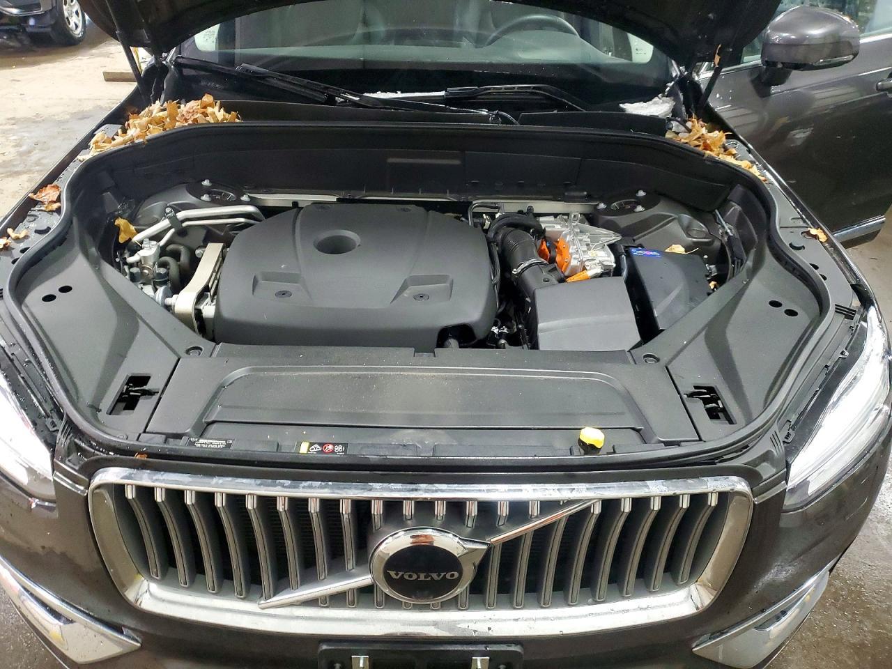 2023 VOLVO XC90