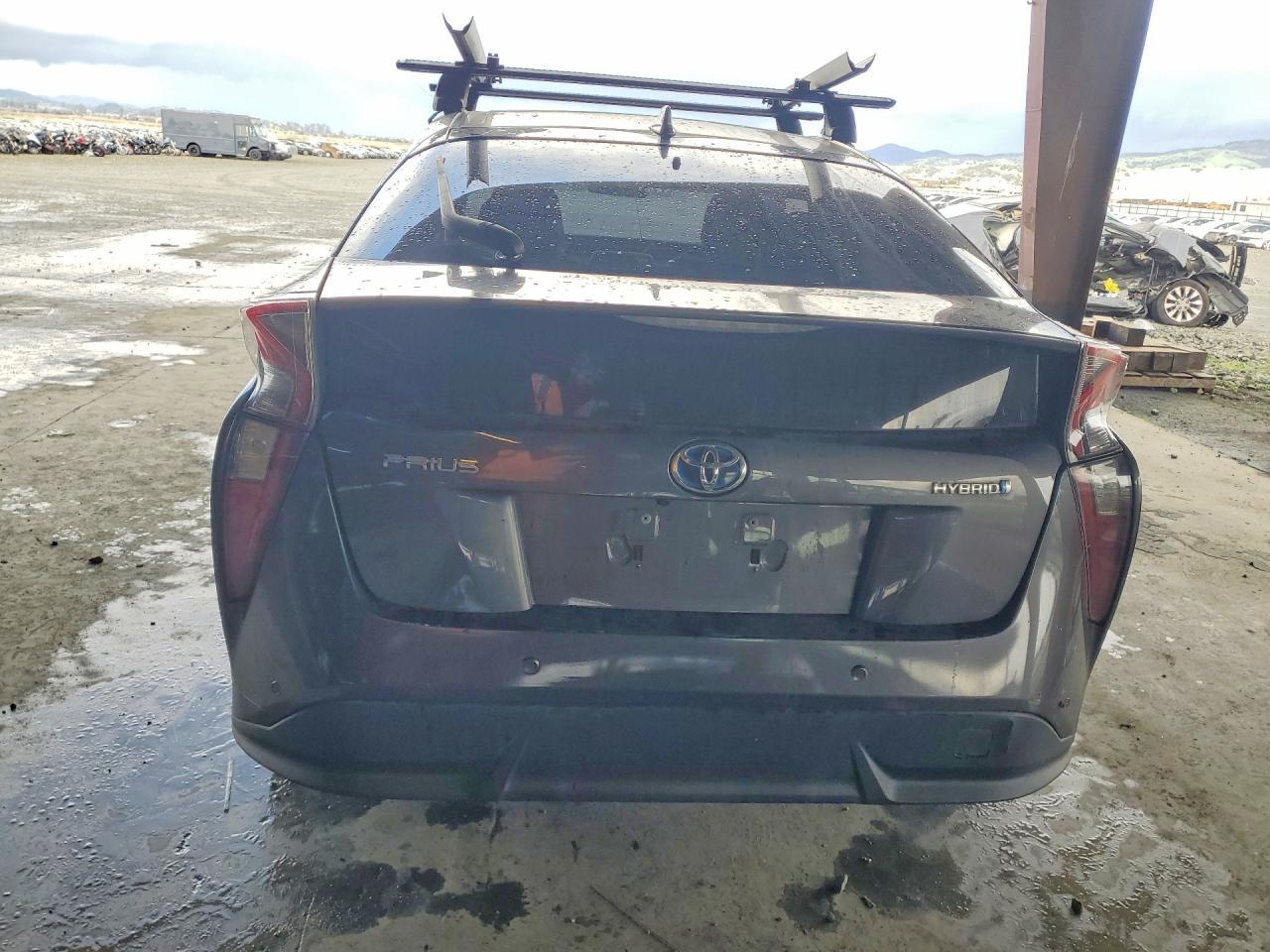 2018 TOYOTA PRIUS