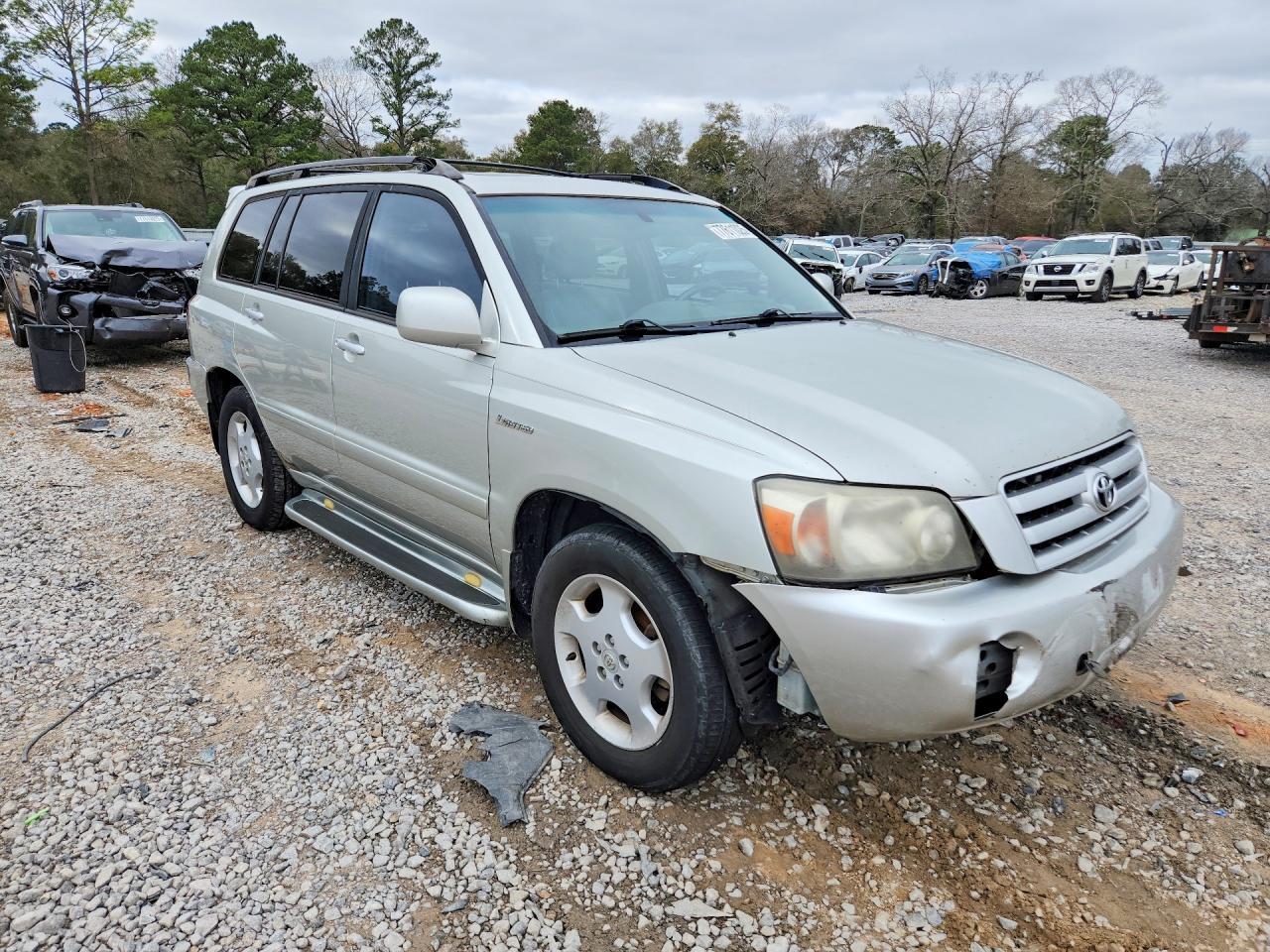 2005 TOYOTA HIGHLANDER