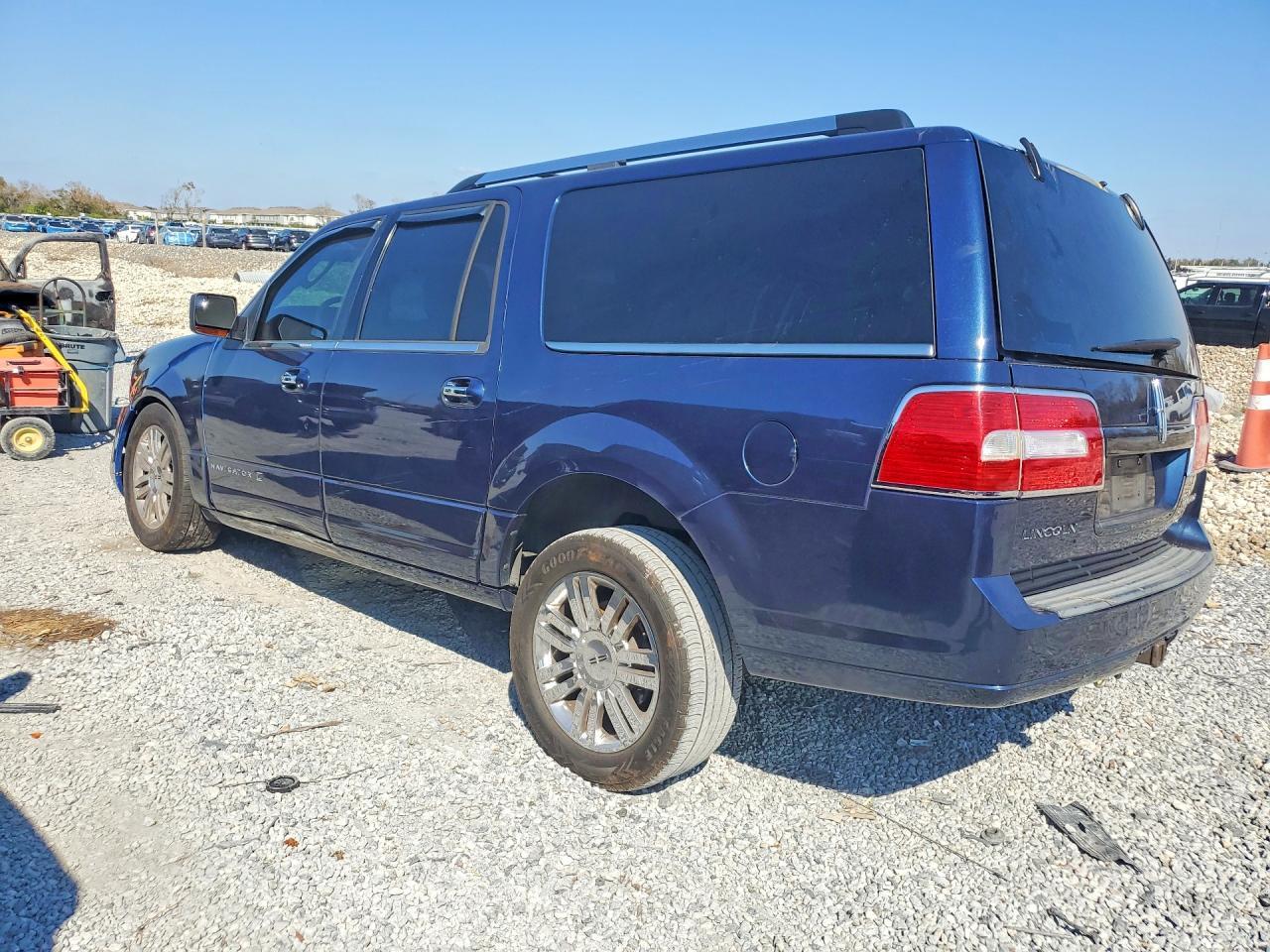 2013 LINCOLN Navigator