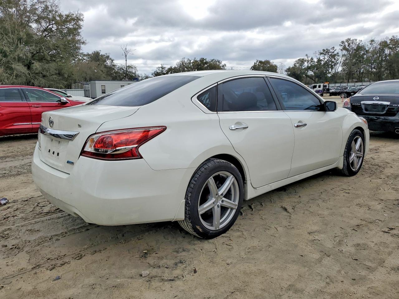 2013 NISSAN ALTIMA