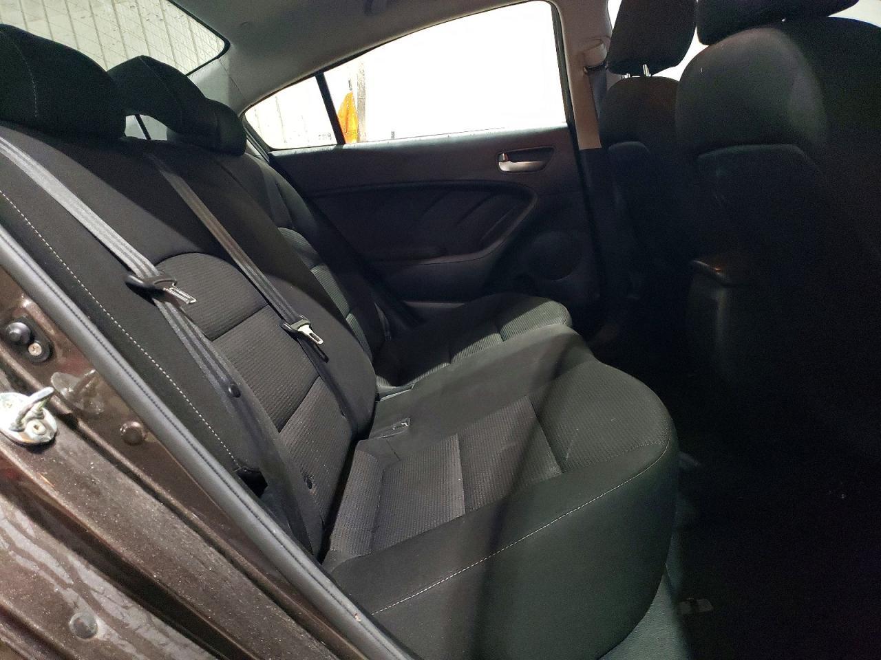 2017 KIA FORTE