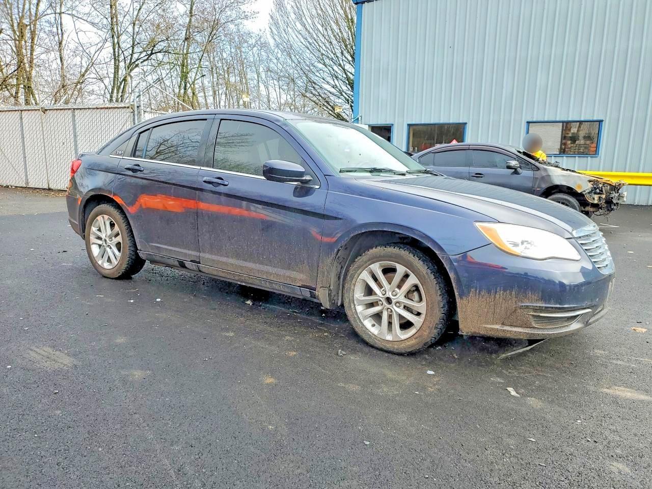 2012 CHRYSLER 200