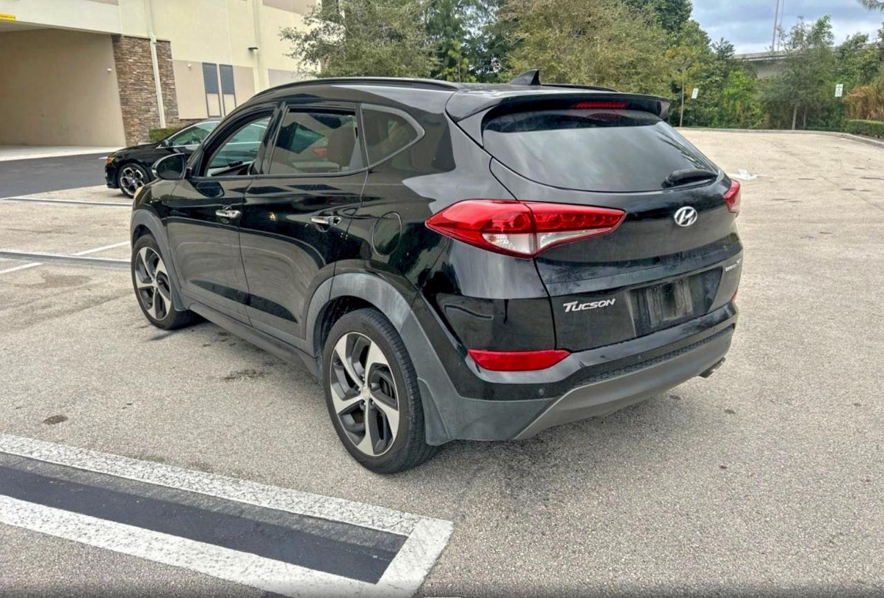 2016 HYUNDAI TUCSON