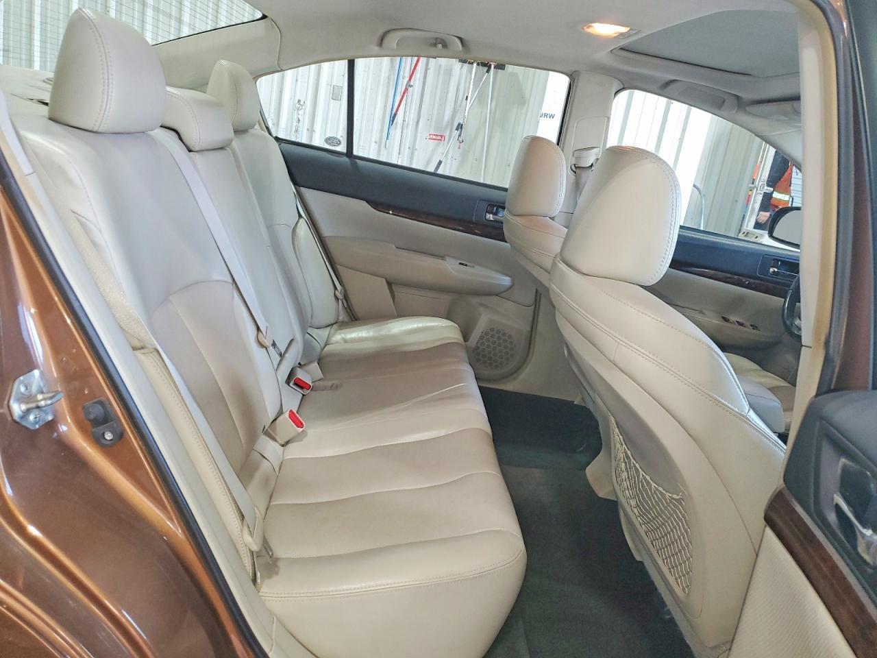 2013 SUBARU Legacy