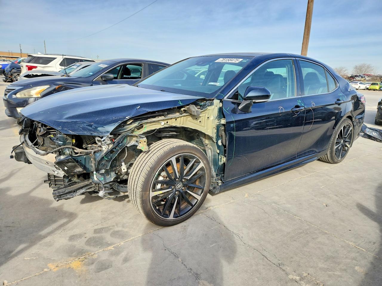 2019 TOYOTA CAMRY