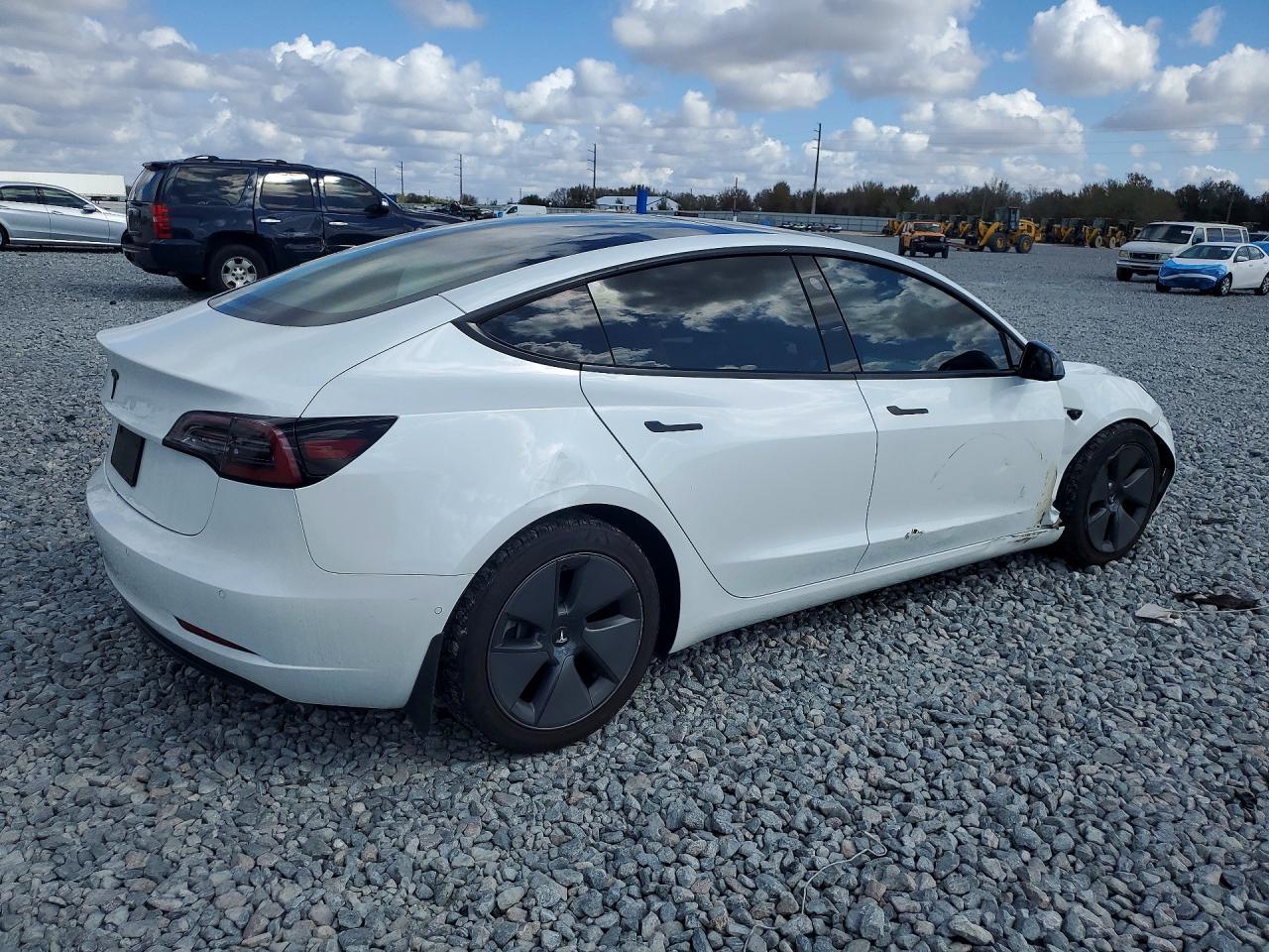 2021 TESLA MODEL 3