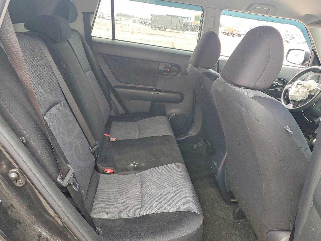 2011 TOYOTA SCION