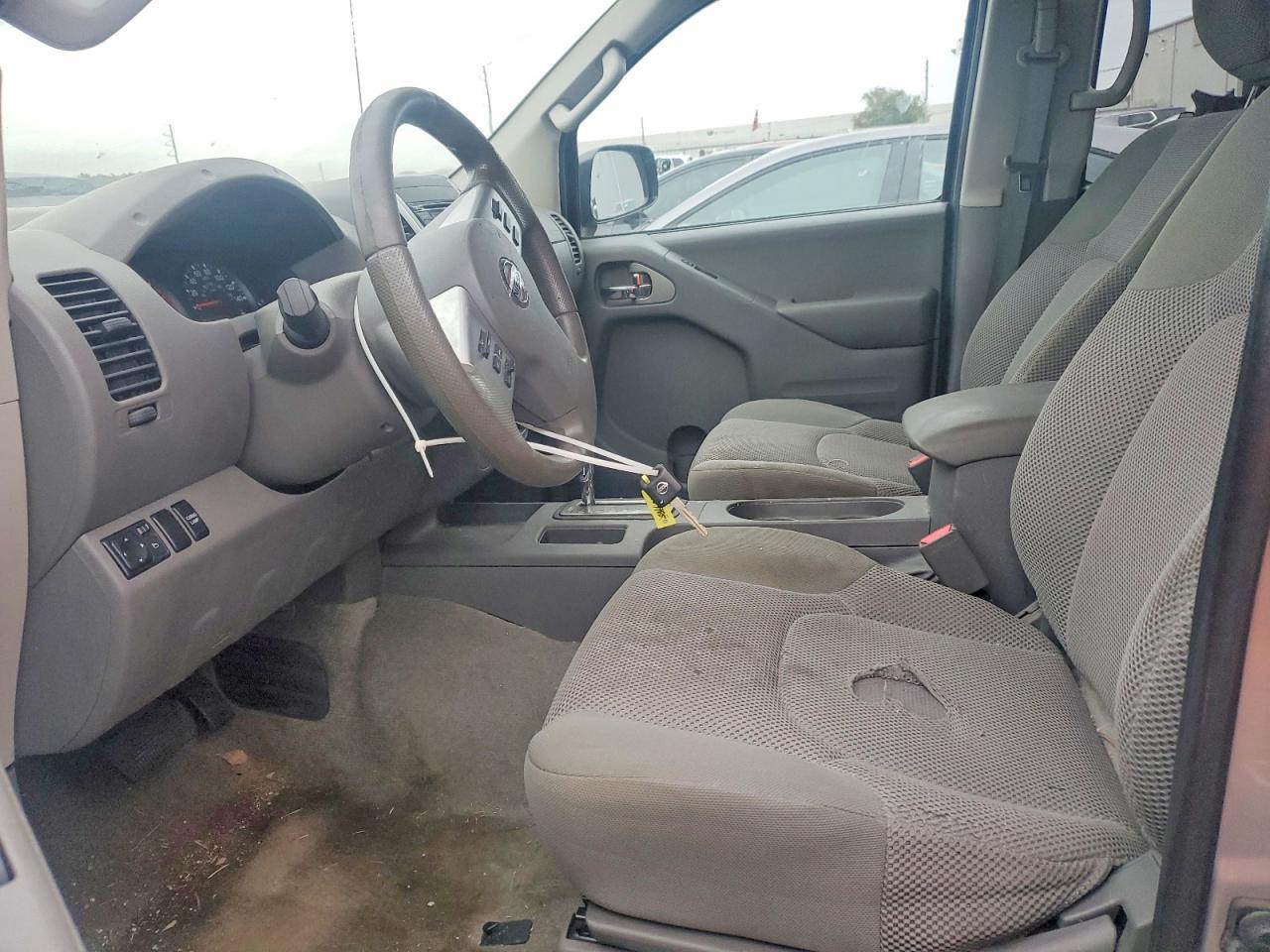 2016 NISSAN Frontier