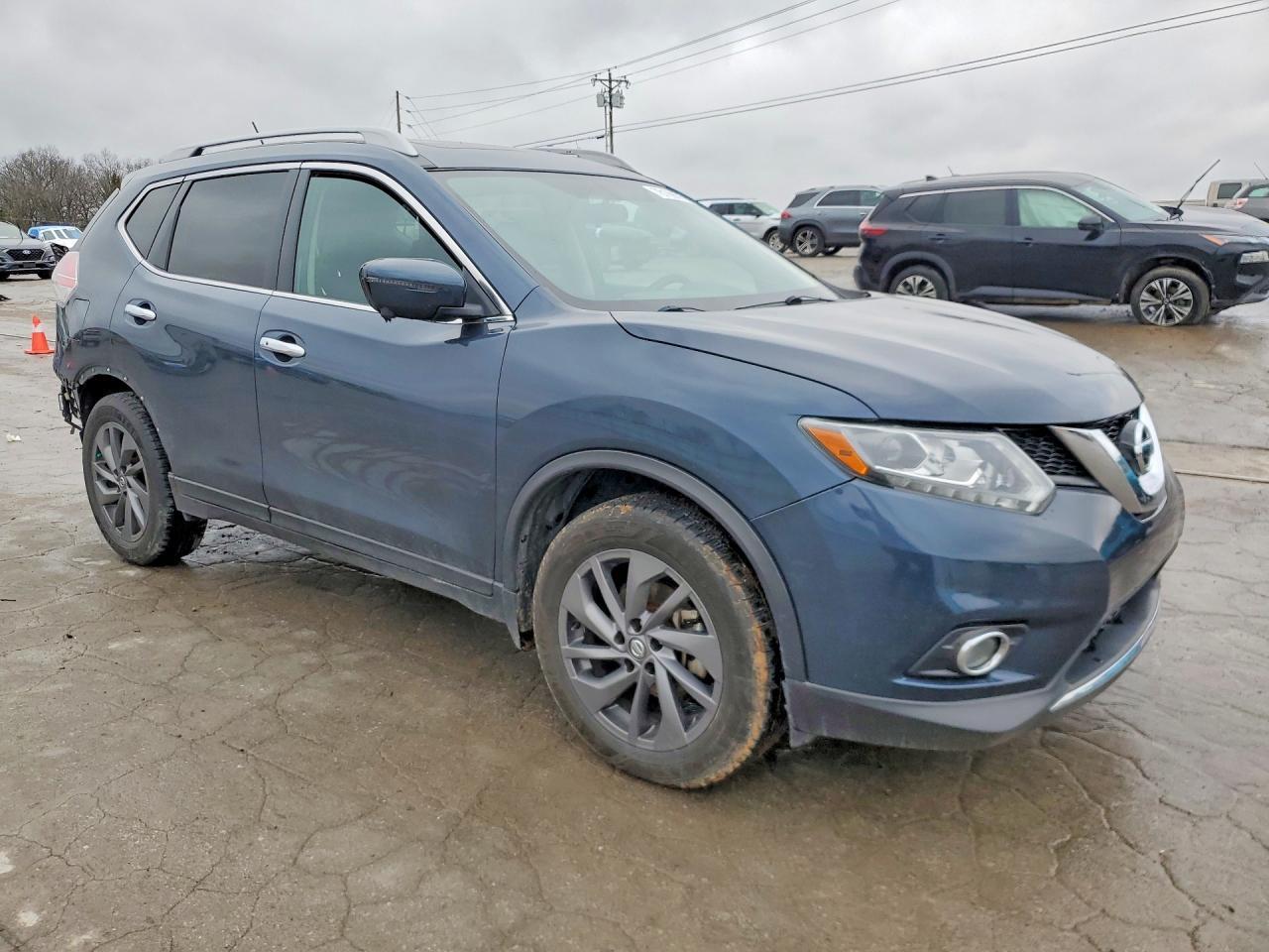 2016 NISSAN ROGUE