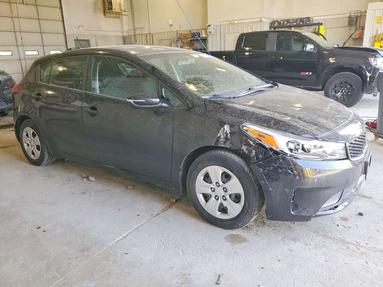2017 KIA FORTE